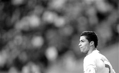 官方：孔蒂当选2025意足球盛典最佳教练，那不勒斯最佳俱乐部（官宣：孔蒂加冕2025意大利足球盛典年度最佳教练，那不勒斯当选最佳俱乐部）