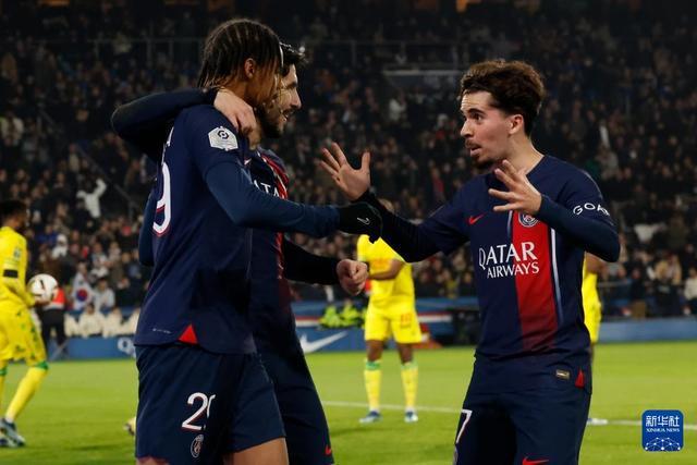 小贝：我希望梅西退役后住在迈阿密，但他说只想住诺坎普附近