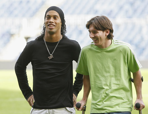 广西平果悬了! 2年从冲超到或解散，媒体人：外援被逼到不想踢球（广西平果告急：两年从冲超梦到解散危机，媒体称外援被逼无心出战）