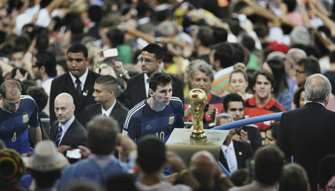 46场法甲高效攻入30球，格林伍德成马赛近55年第一人（法甲46战斩获30球，格林伍德成马赛近55年第一人）