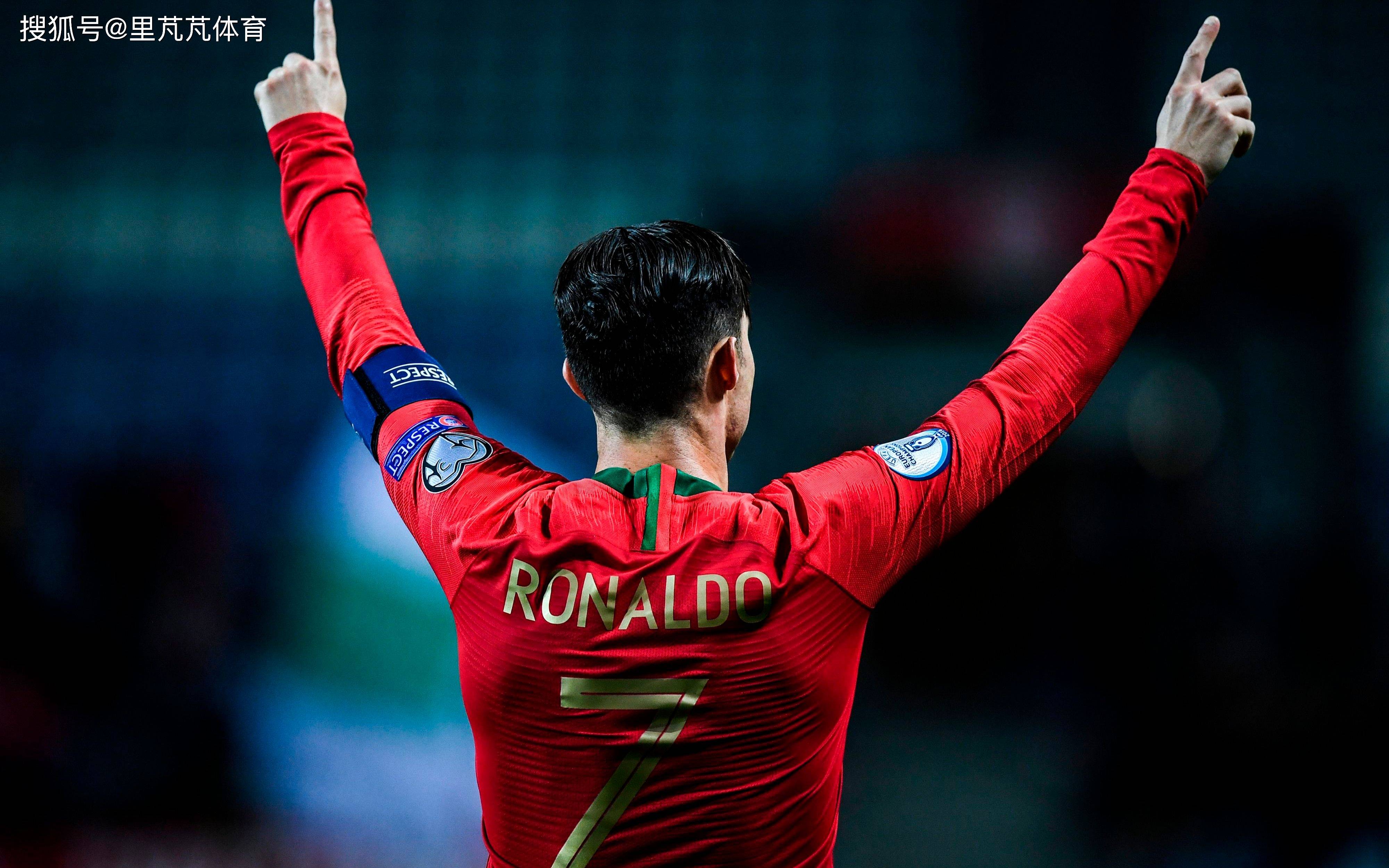 热议汪士钦红牌：对方踢人很隐蔽；染红动作太业余，狂性大发