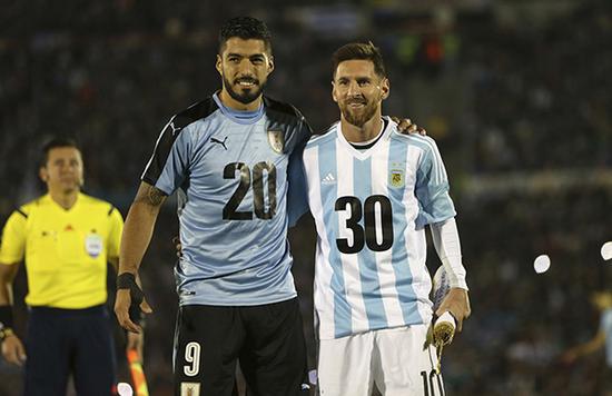 足协评议：成都蓉城胡荷韬进球被吹是误判，点球没判是错误