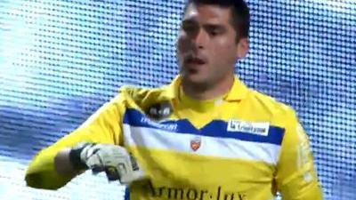 普里查德和沃尔什第二节得分均上双，上半场合砍28分9板6助