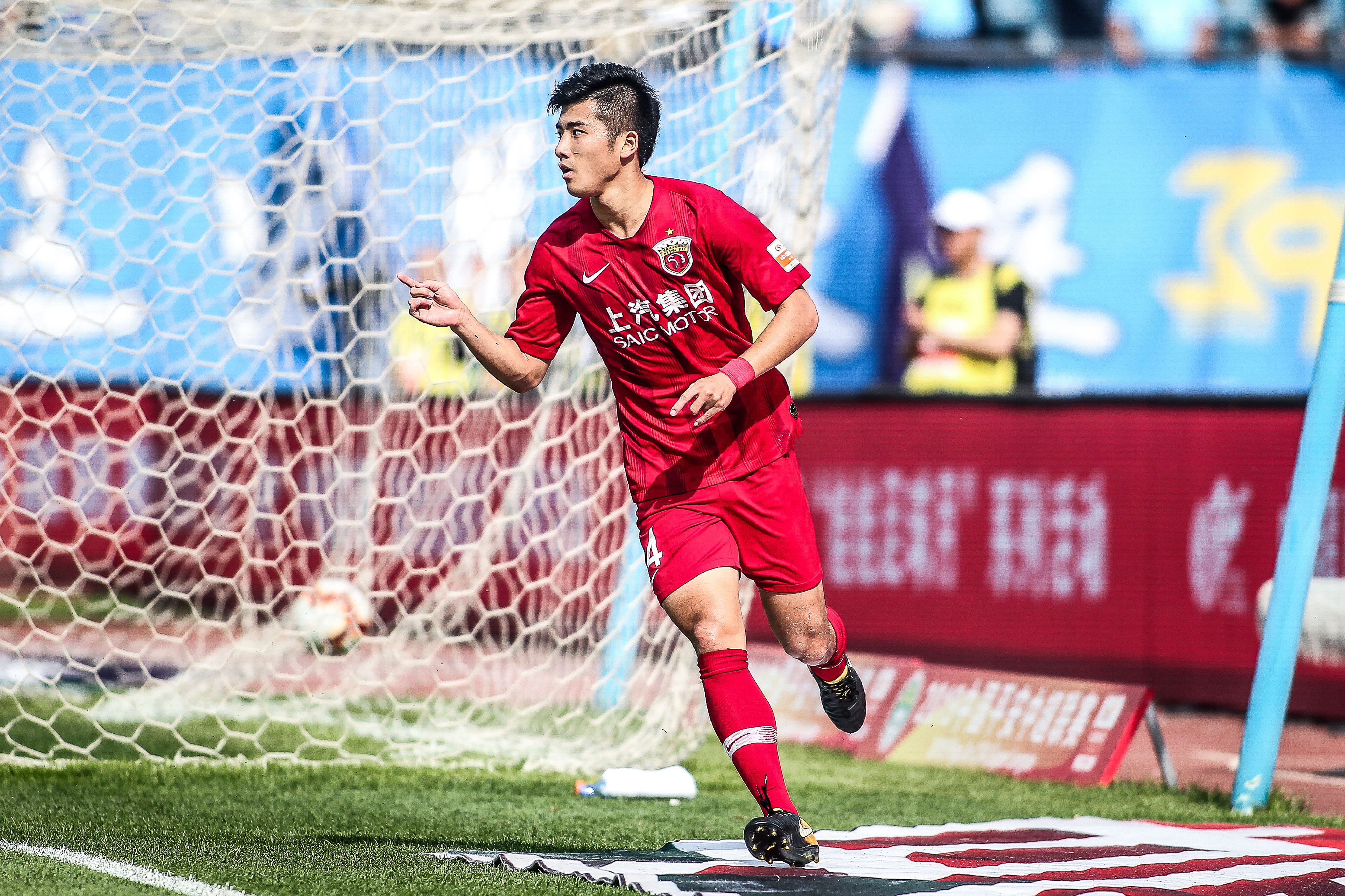 阿德莱德主帅：对阵西悉尼需要赢球建立自信，年轻球员值得信任（阿德莱德主帅：面对西悉尼必须取胜以重塑信心，年轻球员值得依赖）