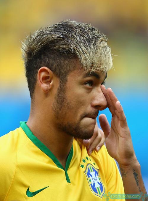 雷速西甲评选：双响+读秒绝杀，黄潜新星莫里罗当选第14轮MVP（雷速评西甲：黄潜新星莫里罗梅开二度读秒绝杀，荣膺第14轮MVP）