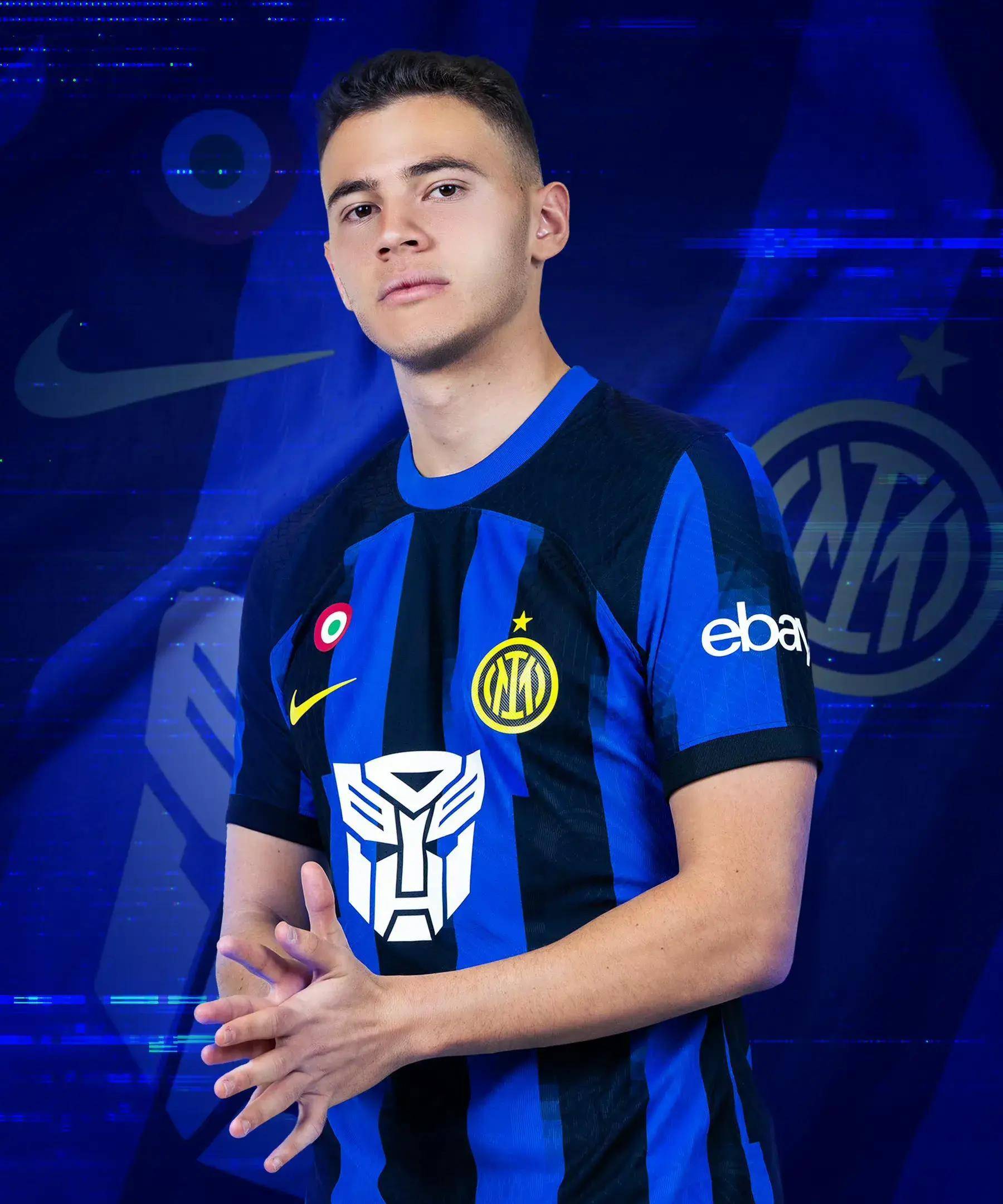 传奇奥斯卡满血复活看海港亚冠 球迷喊队危 ！速归！