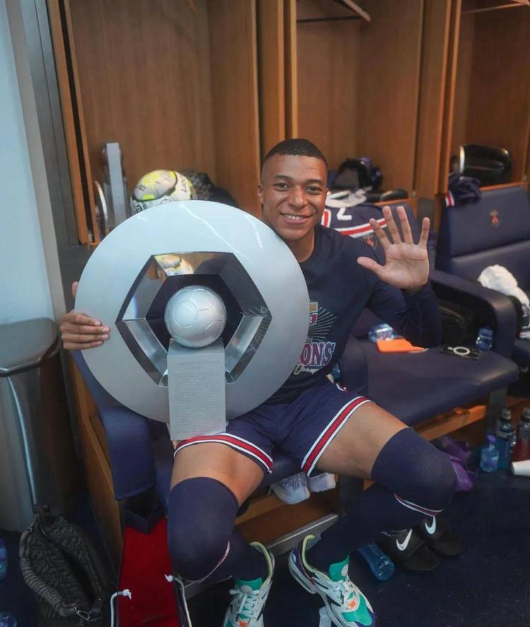 双子星状态火热！小波特连续三场得分30+，赵四再获三双