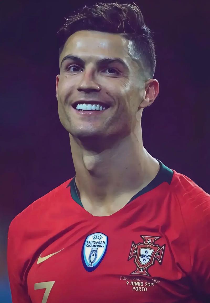 马加特：足球不能光靠数据和高科技；如果有机会想再爬泰山（马加特称足球不应迷信数据与科技，有机会还想再登泰山）