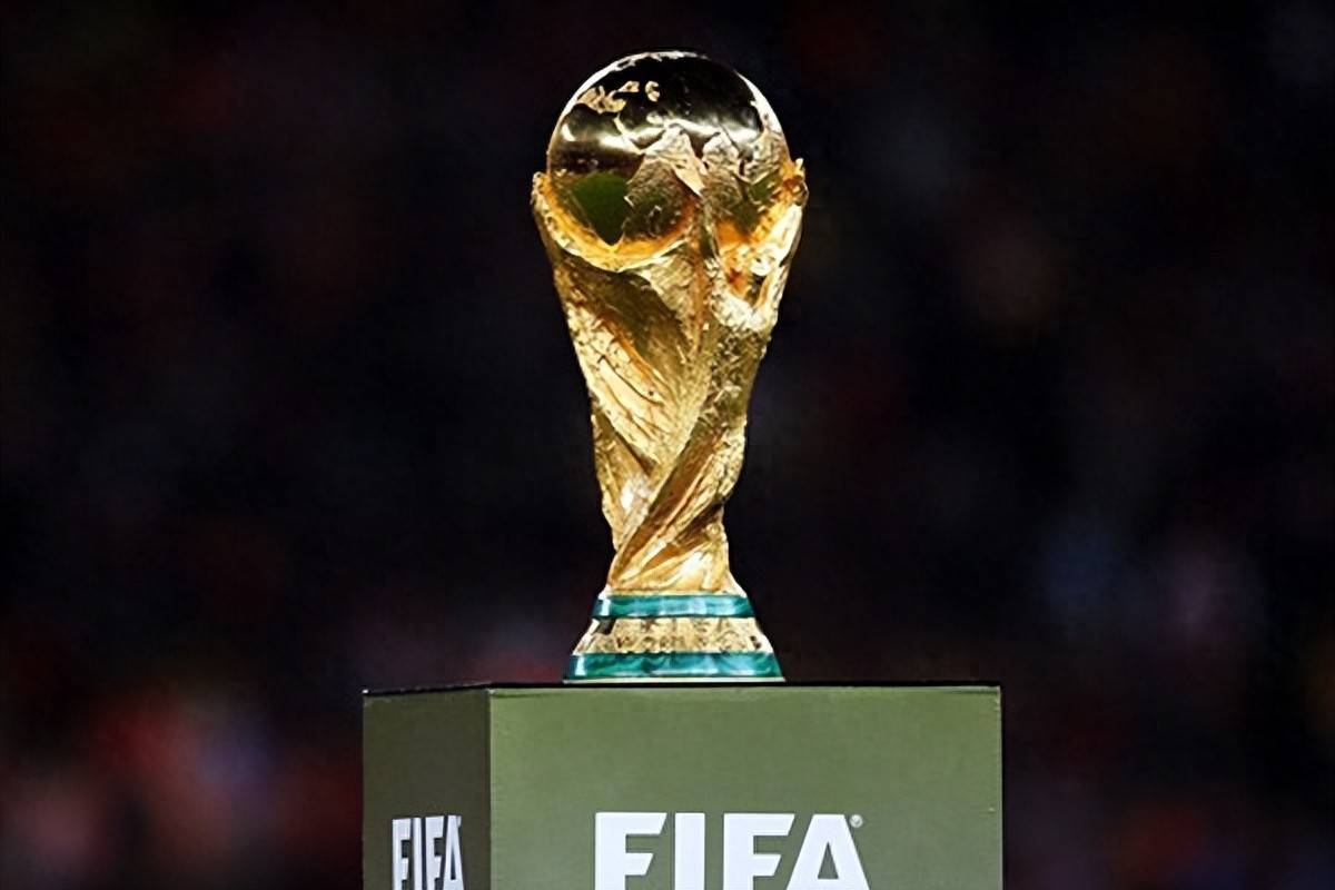 英媒：奥纳纳想回曼联夺回首发，如果不行可能去另一英超球队