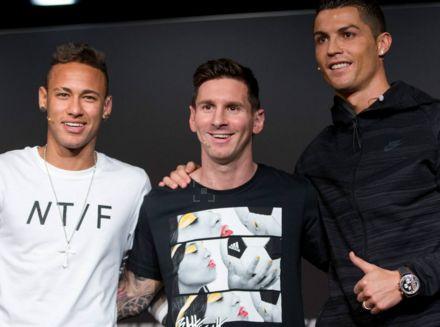 土媒：土超球员返回途中汽车突然起火，好在球员本人提前下车