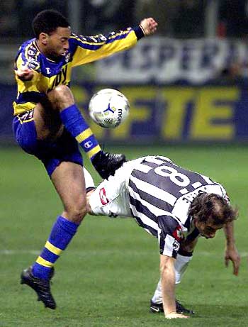 埃因霍温主帅：红军扳平后踢得很好，再进一球会改变比赛走势